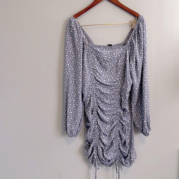 wild fable Dresses & Skirts - NWT. Wild Fable body con style dress. Blue with small cream flowers.